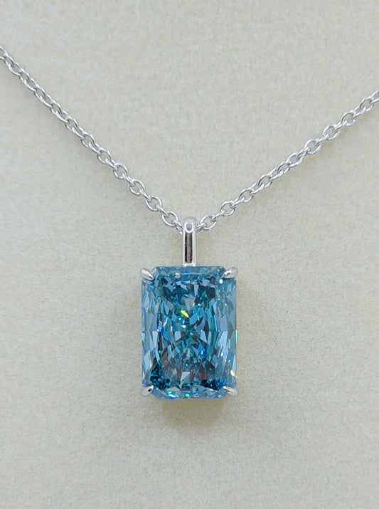 6 Ct VS1 Vivid Blue Diamond Pendant in Platinum 950