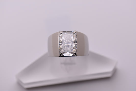 8 Ct VS1 Radiant Cut Lab Grown Diamond, Platinum 950, Gentlemen's Ring